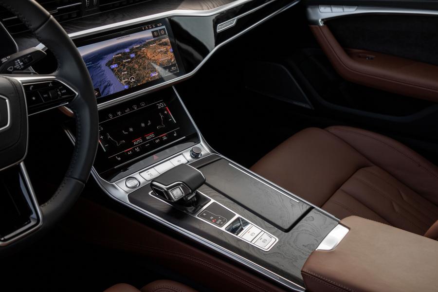 Детали интерьера Audi A6 50 TDI Quattro (C8) 2018 года  (WW) (фото 15 из 40)